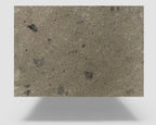 Textura de Cantera Gris Remedios, piedra natural porosa para revestimiento arquitectónico de fachadas y muros.
