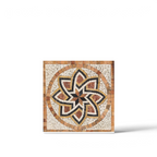 Tapete de mosaico de mármol artesanal Modelo #12 con medallón decorativo en tonos crema, terracota y negro, de 1 × 1 m