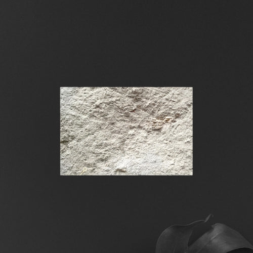 Canteras Naturales Santo Tomás white Galarza quarry stone with a textured, natural finish for luxury cladding.