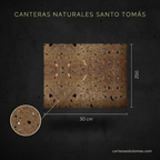 Muestra de Cantera Café Galindo de 30x30 cm con detalle de textura porosa natural para revestimiento de fachadas.